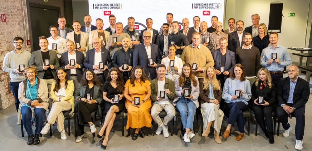 Verleihung Produkte des Jahres 2026 Auszeichnungen in Berlin | Gruppenfoto alle Preisträger
